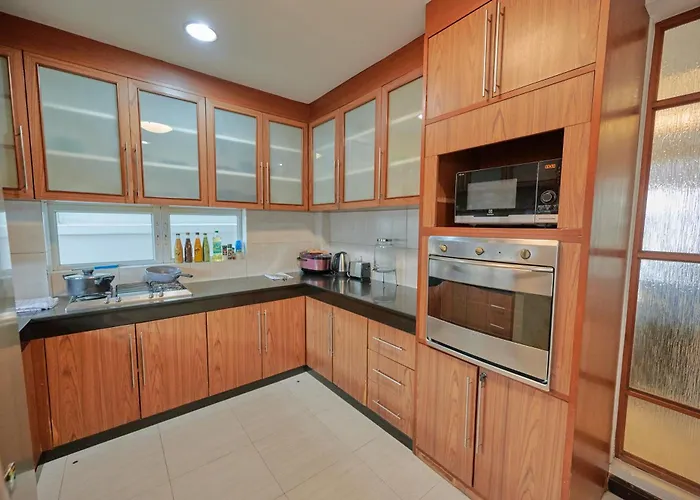 Low-rise House For Groups Near Bts & Emdistrict For Spacious Cozy *
