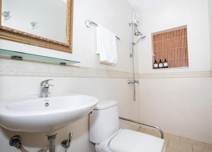 Low-rise House For Groups Near Bts & Emdistrict For Spacious Cozy * Bangkok