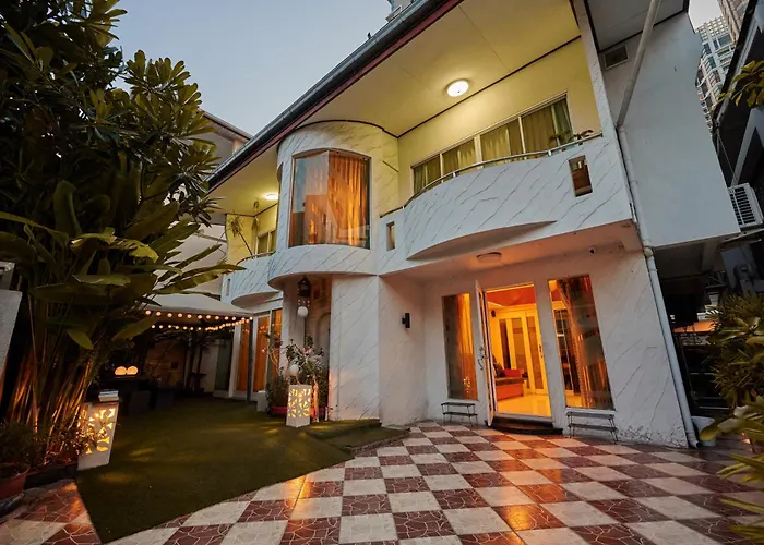Low-rise House For Groups Near Bts & Emdistrict For Spacious Cozy * Bangkok